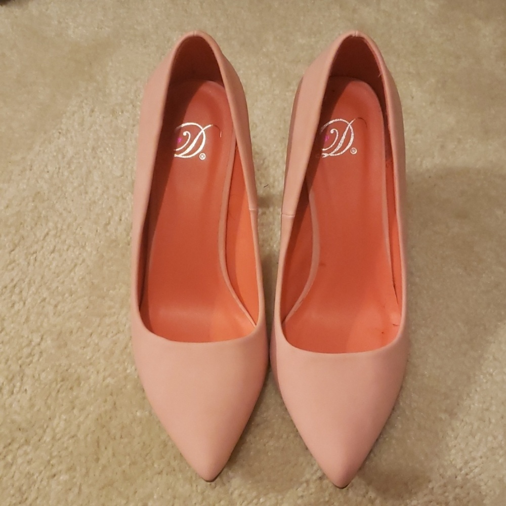 Pink heels